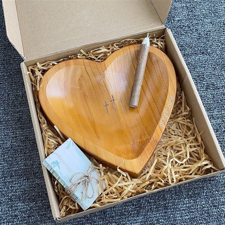 Wooden Heart-Shaped Prayer Bowl manufacturers